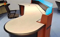 機(jī)房控制臺(tái)一般放什么設(shè)備？